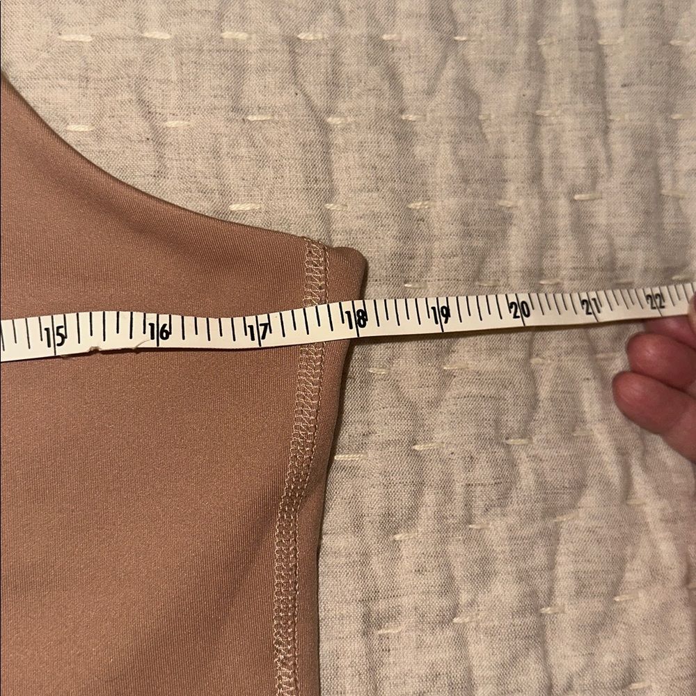 Neutral Taupe Seamless Sports Bra With Contrast Trim — image 4 of 6